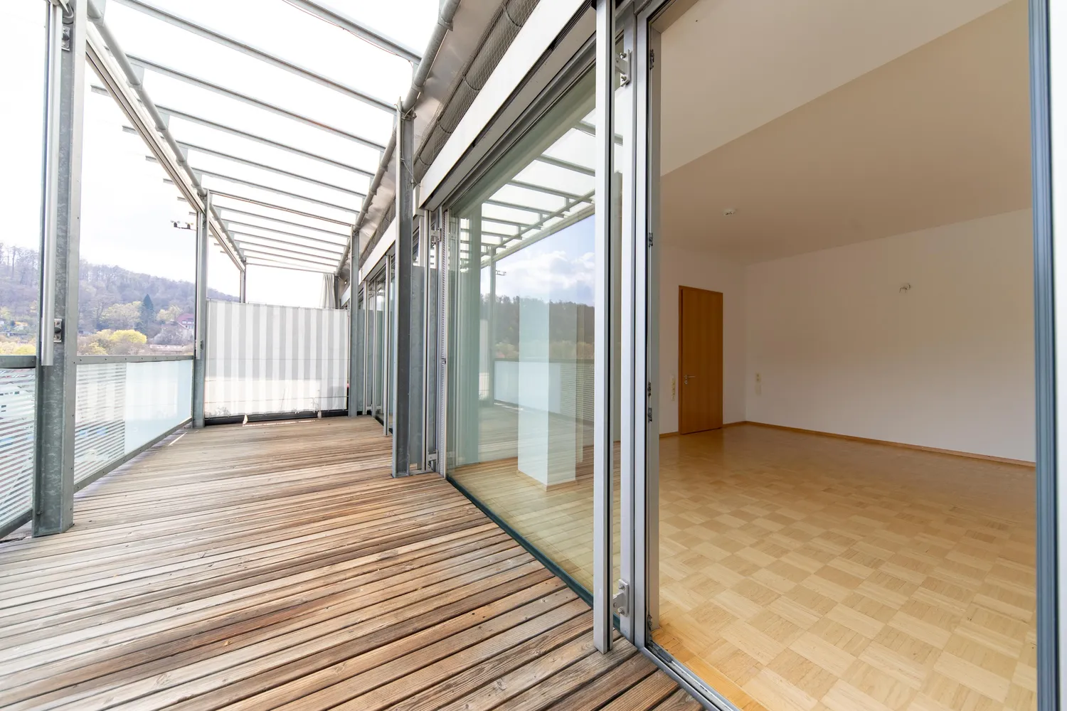 2 Zimmer Wohnung mit 69 m² in Stuttgart – Bild 1
