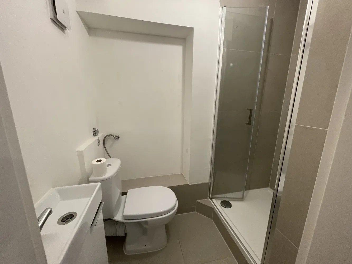 2 Zimmer Wohnung mit 70 m² in Düsseldorf – Bild 4