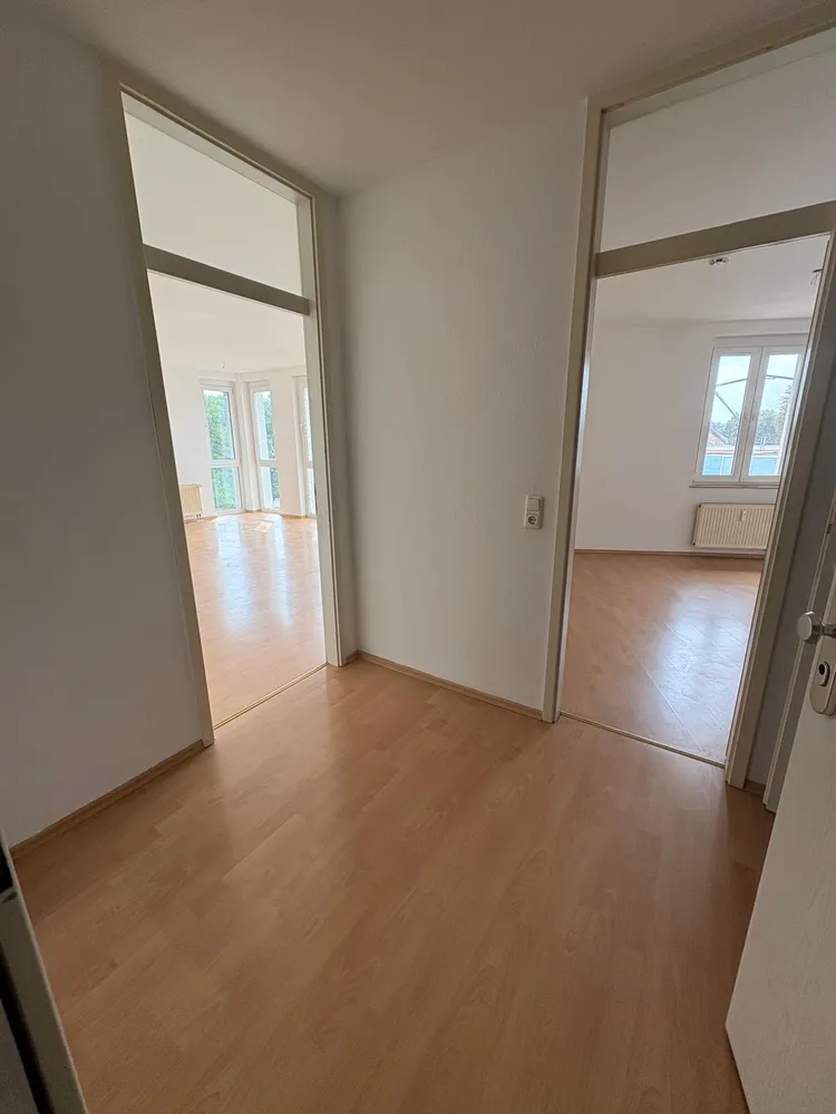 2 Zimmer Wohnung mit 55 m² in Halle (Saale) – Bild 8