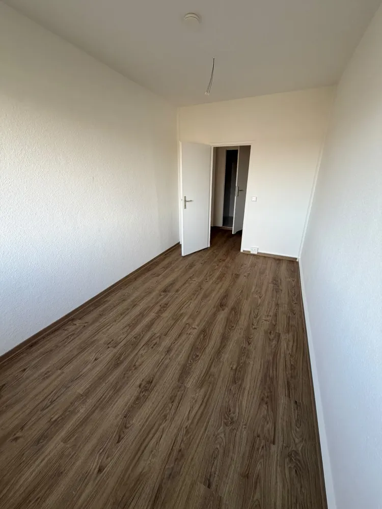 5 Zimmer Wohnung mit 95 m² in Löbau – Bild 2