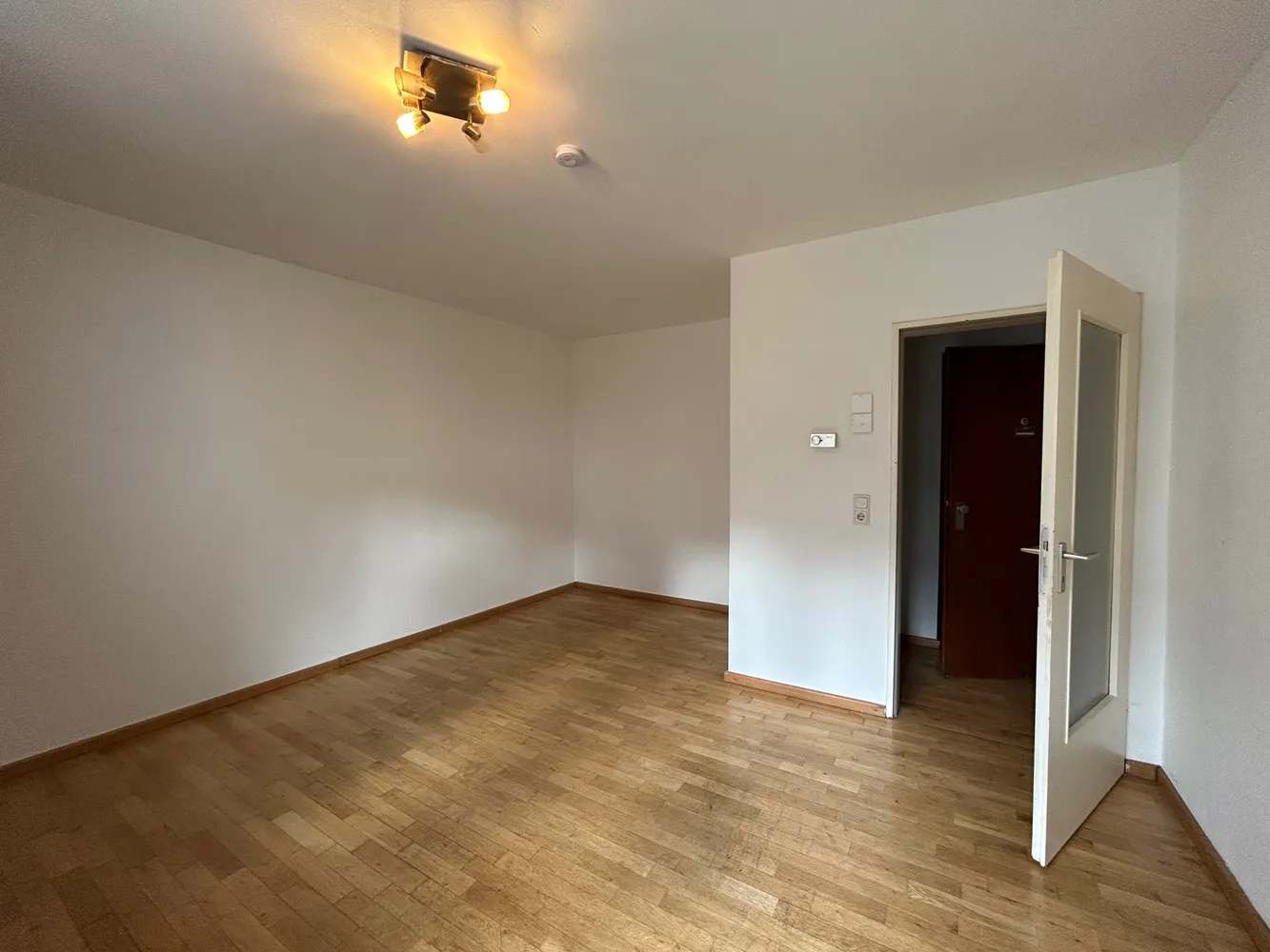 1 room apartment with 25 m² in Cologne – Photo 4
