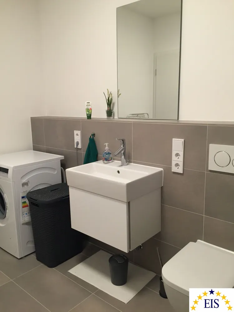 2 room apartment with 70 m² in Munich – Photo 4
