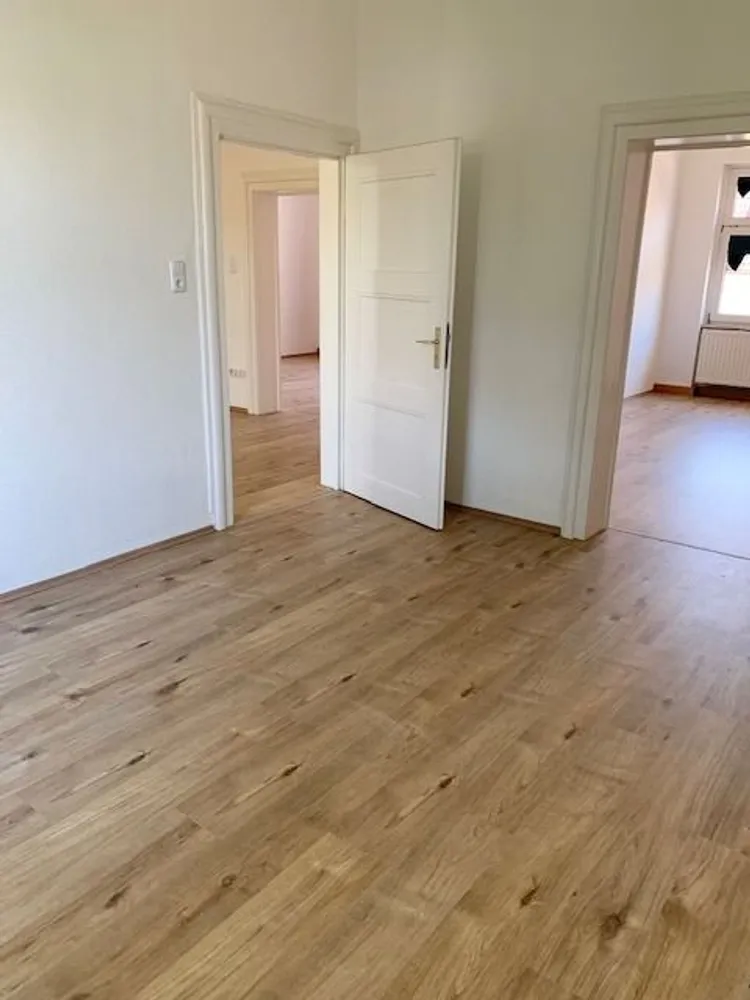 4 Zimmer Wohnung mit 121 m² in Zweibrücken – Bild 2