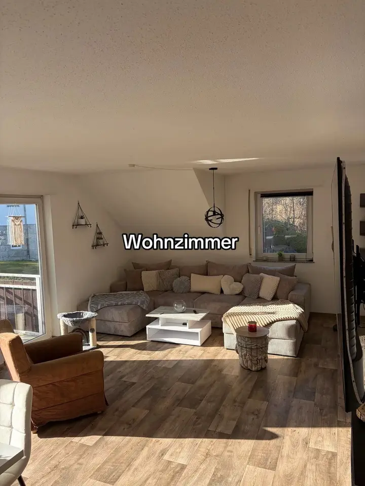 5 Zimmer Wohnung mit 150 m² in Aue-Bad Schlema – Bild 1