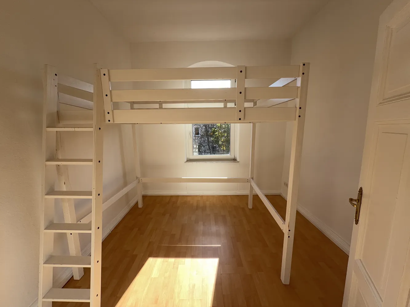 6 Zimmer Wohnung mit 160 m² in Marburg – Bild 2