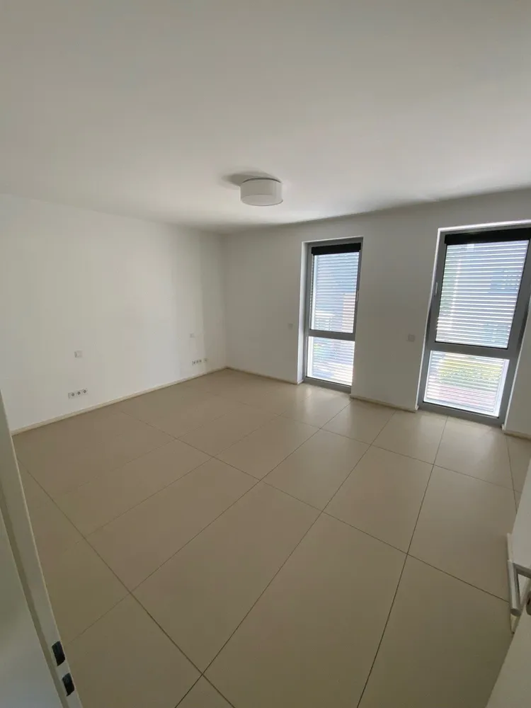 2 Zimmer Wohnung mit 92 m² in Düsseldorf – Bild 3