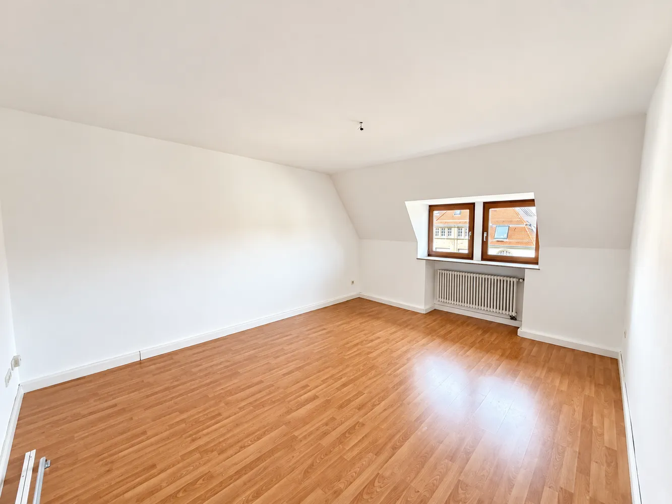 3 Zimmer Wohnung mit 84 m² in Stuttgart – Bild 2