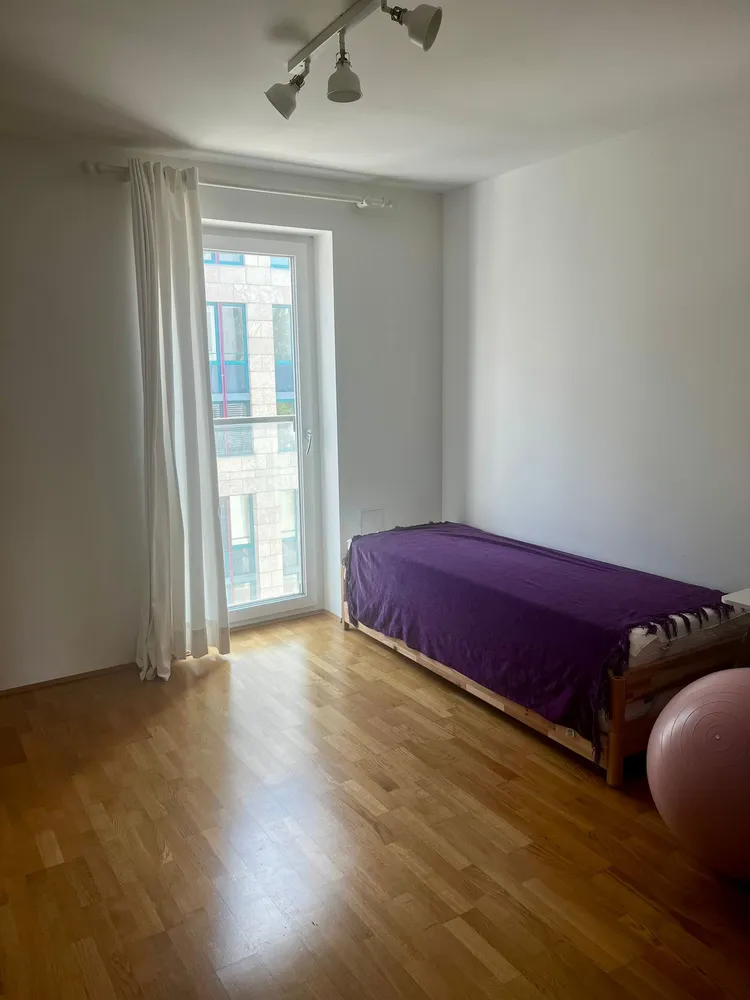 3 Zimmer Wohnung mit 87 m² in München – Bild 2