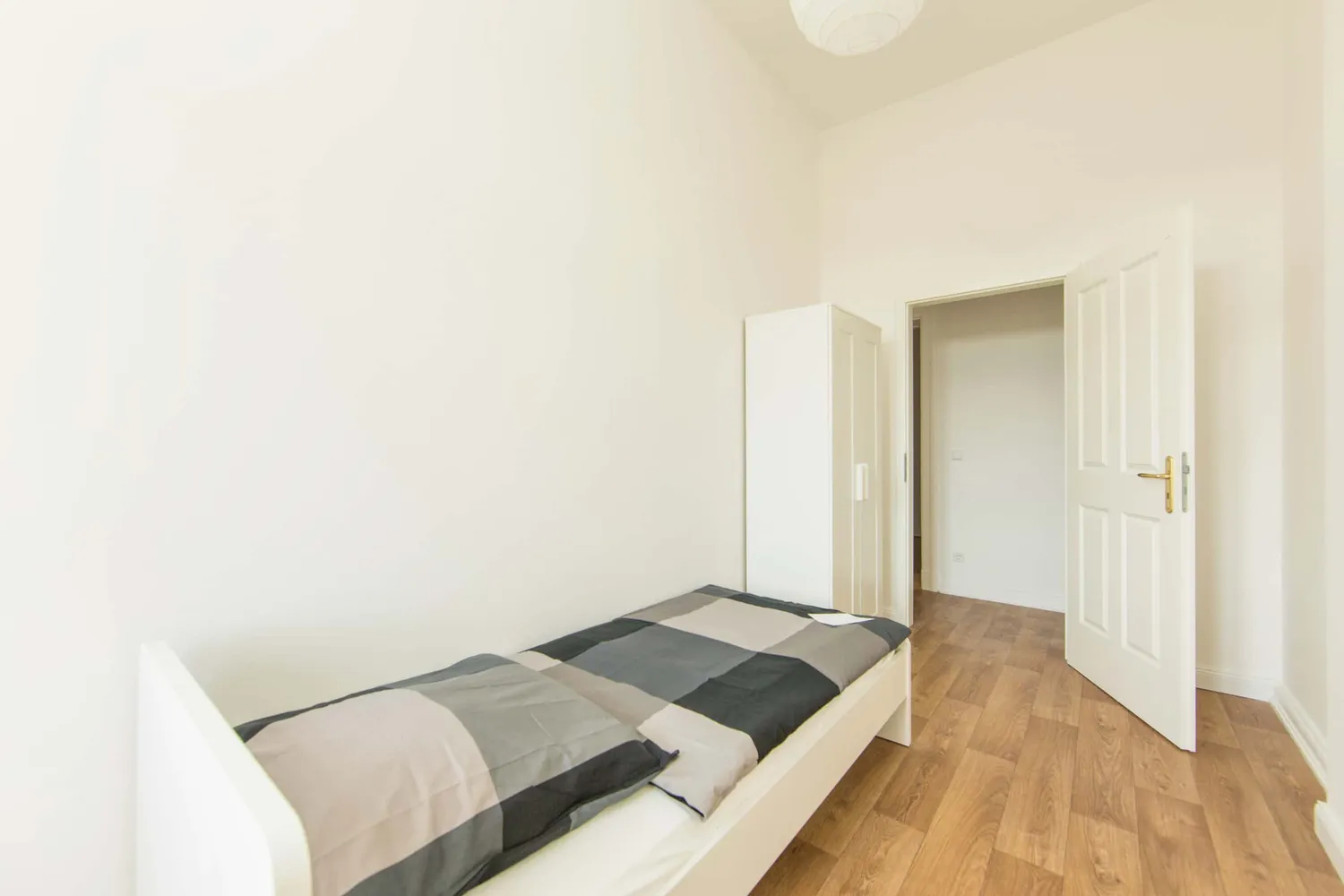 Shared room with 11 m² in Berlin – Photo 5