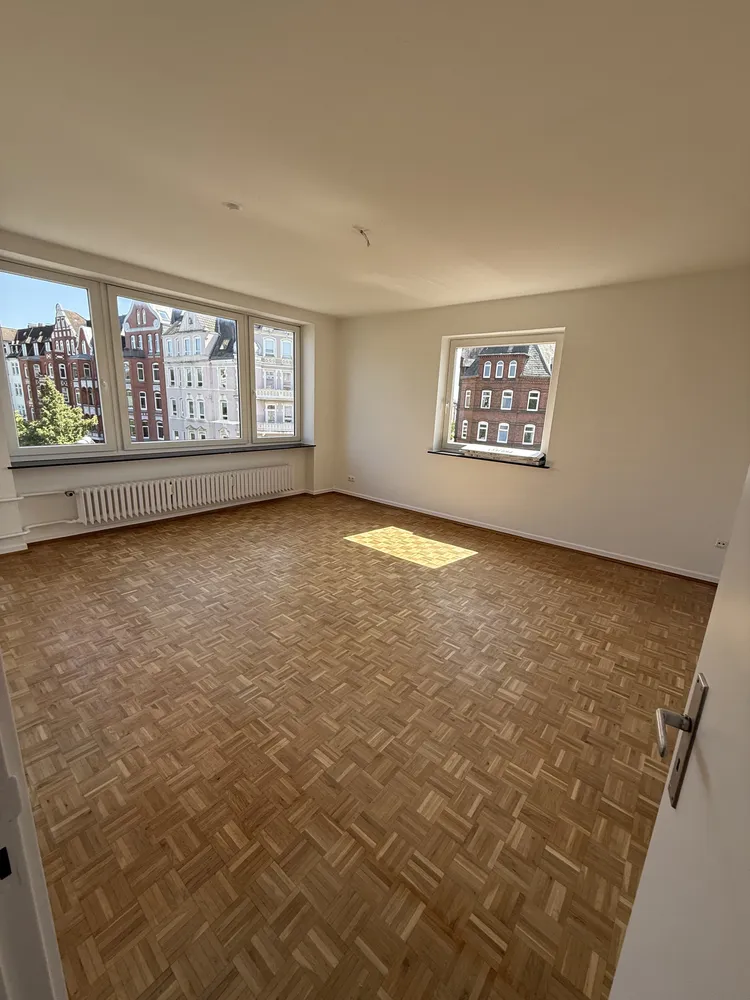 3 Zimmer Wohnung mit 80 m² in Kiel – Bild 2