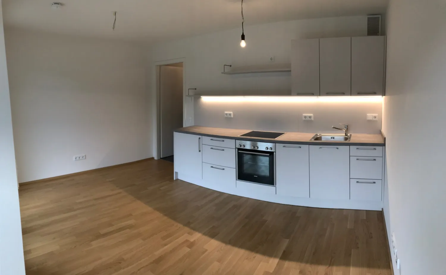 1 room apartment with 30 m² in Munich – Photo 2