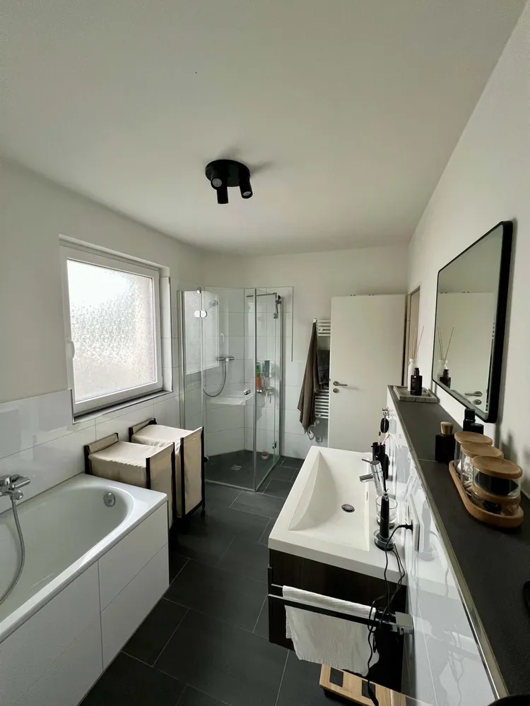 3 Zimmer Wohnung mit 98 m² in Düsseldorf – Bild 5