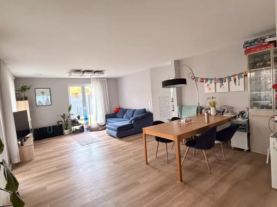 4 Zimmer Wohnung mit 155 m² in Oldenburg – Bild 1