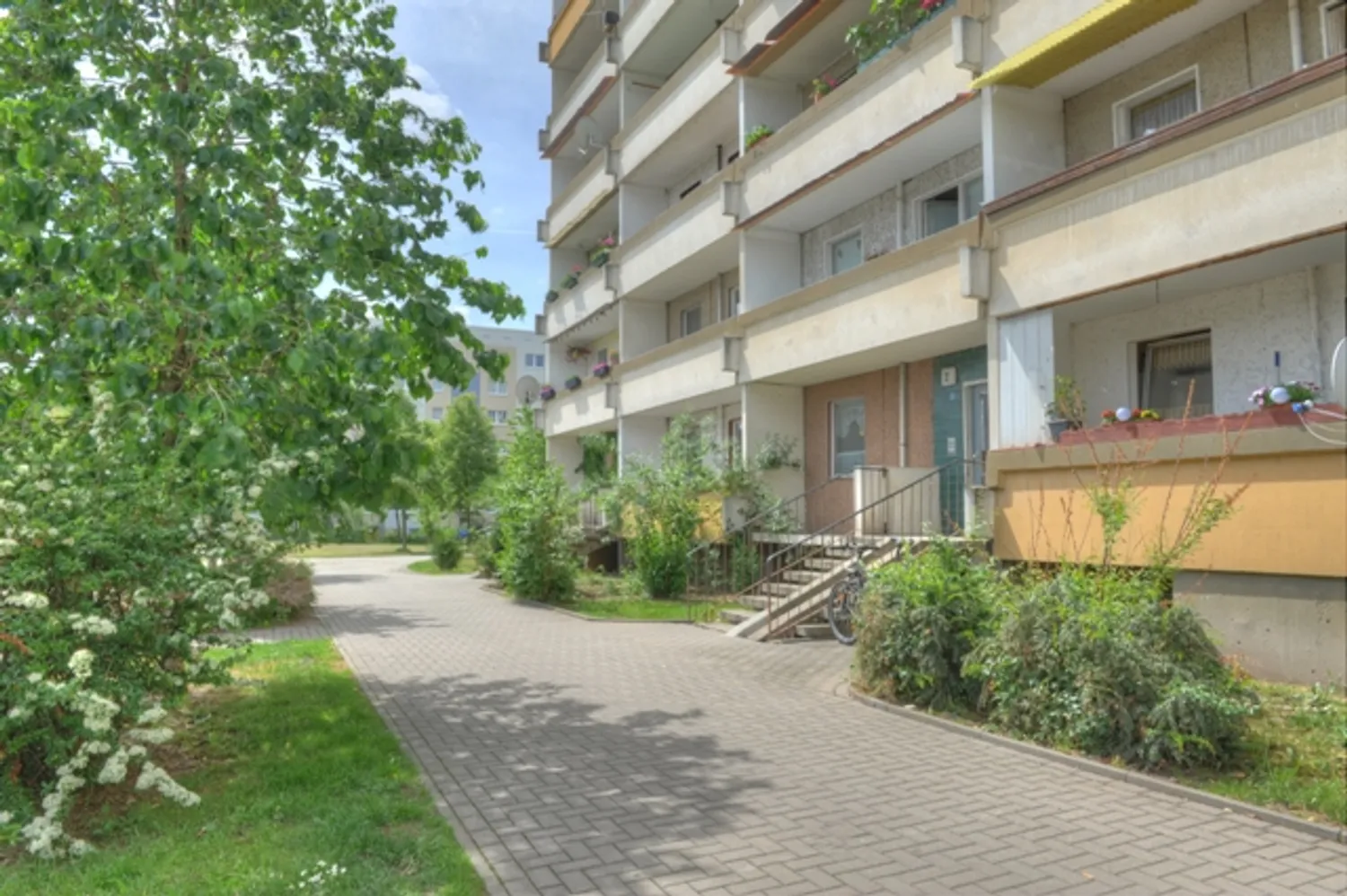 3 Zimmer Wohnung mit 70 m² in Halle (Saale) – Bild 2