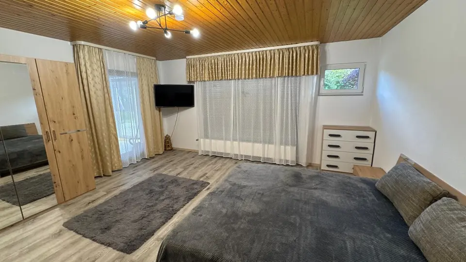 8 Zimmer Wohnung mit 130 m² in Ingolstadt – Bild 1