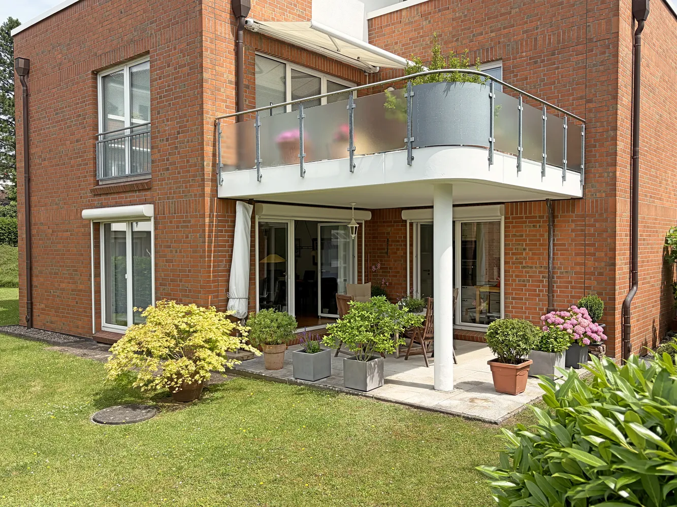 3 Zimmer Wohnung mit 83 m² in Hamburg – Bild 2