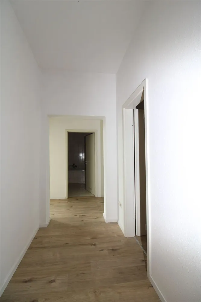2 Zimmer Wohnung mit 69 m² in Plauen – Bild 2