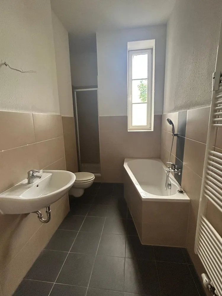 4 Zimmer Wohnung mit 102 m² in Halle (Saale) – Bild 12