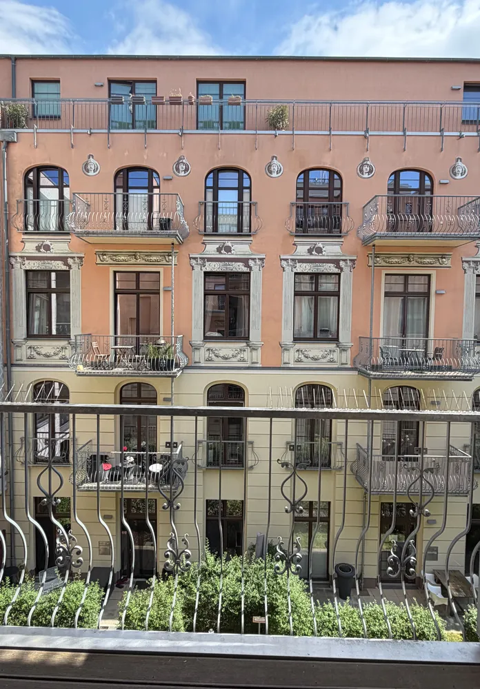 2 Zimmer Wohnung mit 70 m² in Berlin – Bild 2