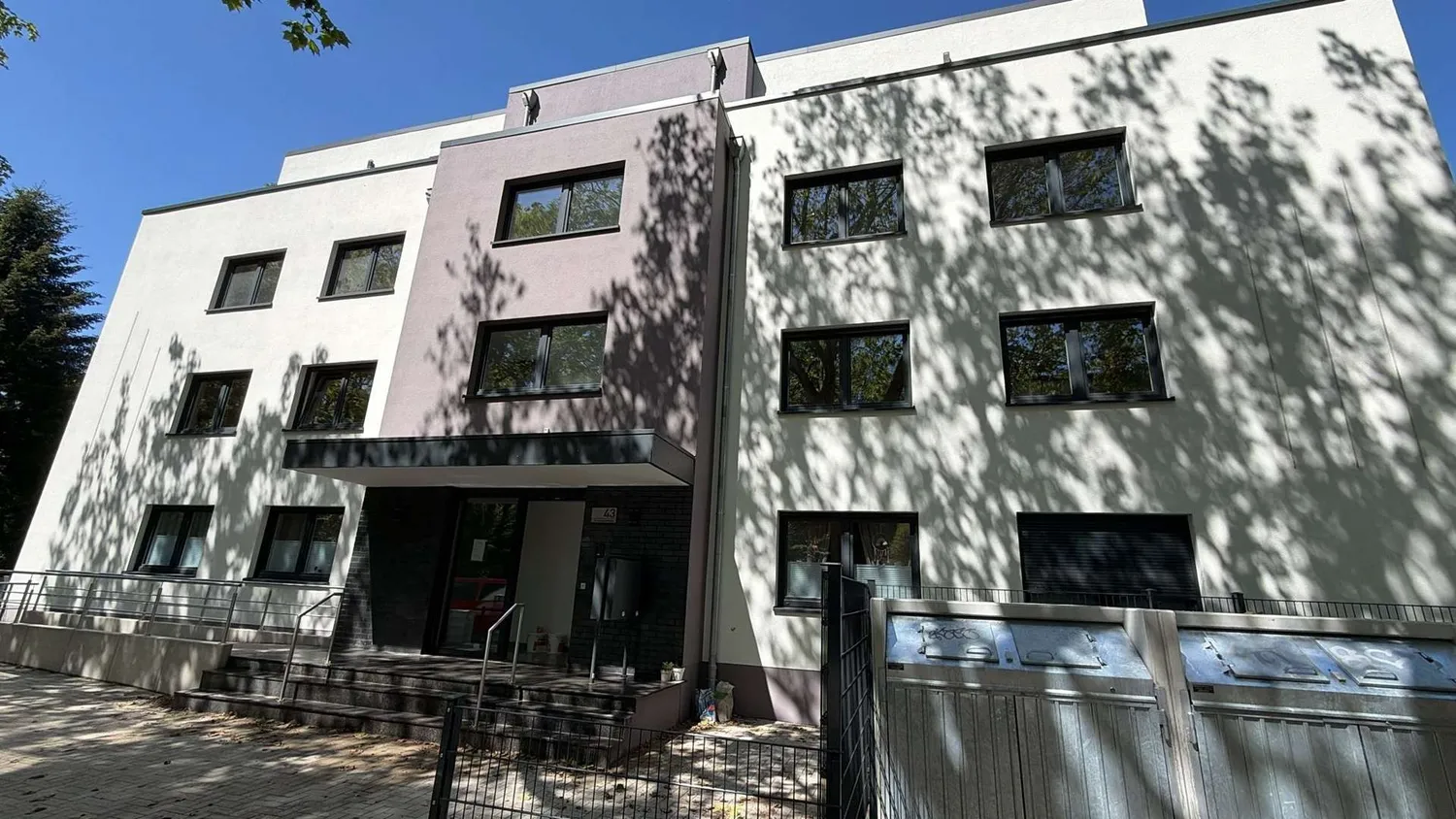3 Zimmer Wohnung mit 122 m² in Bochum – Bild 2