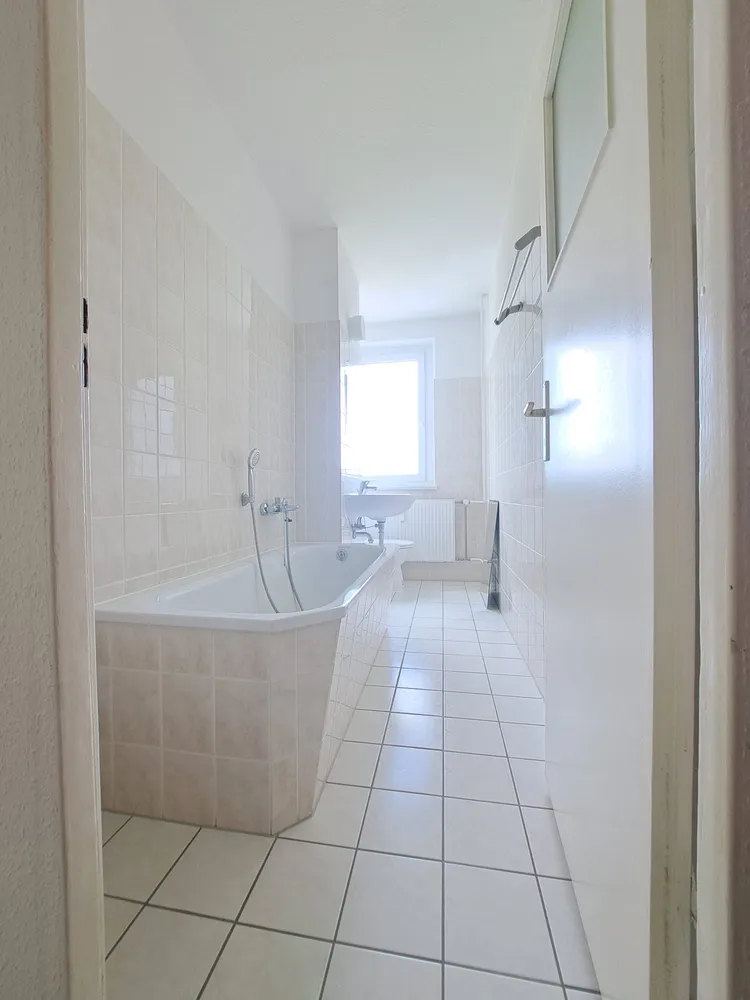 3 Zimmer Wohnung mit 61 m² in Halle (Saale) – Bild 6