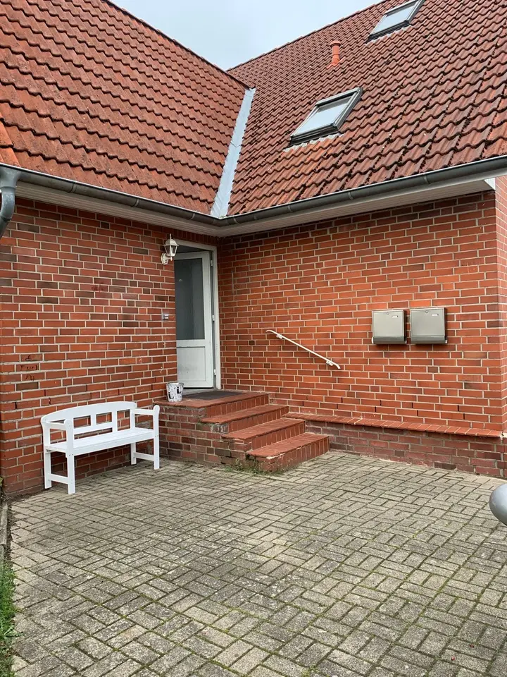 6 Zimmer Wohnung mit 120 m² in Stade – Bild 1