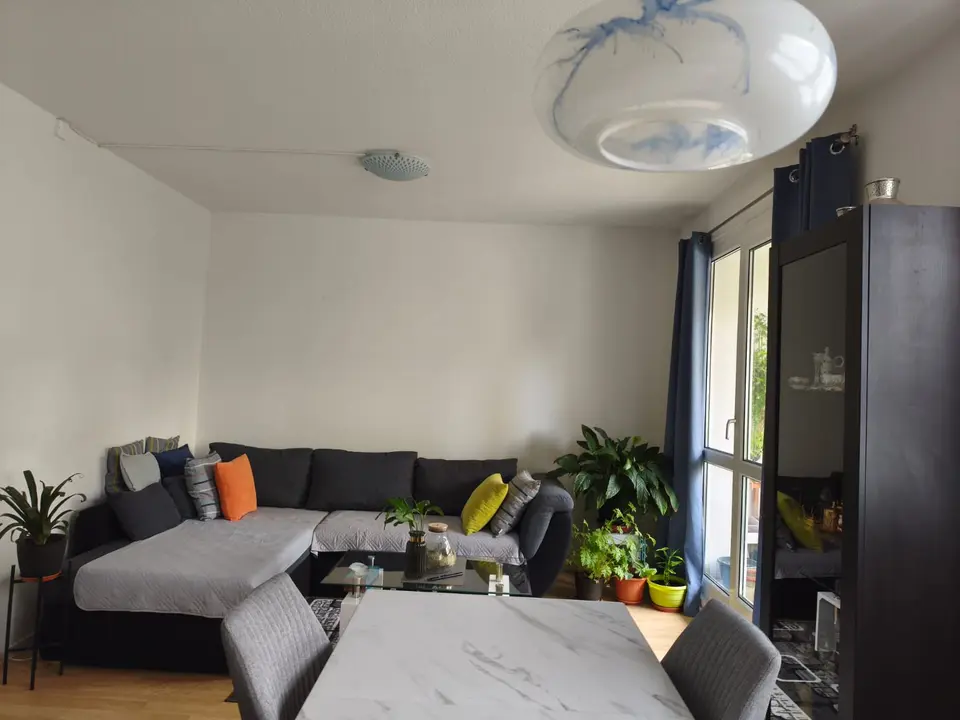 3 Zimmer Wohnung mit 57 m² in Halle (Saale) – Bild 2