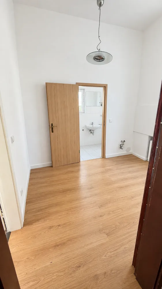 1 room apartment with 70 m² in Mülheim an der Ruhr – Photo 3