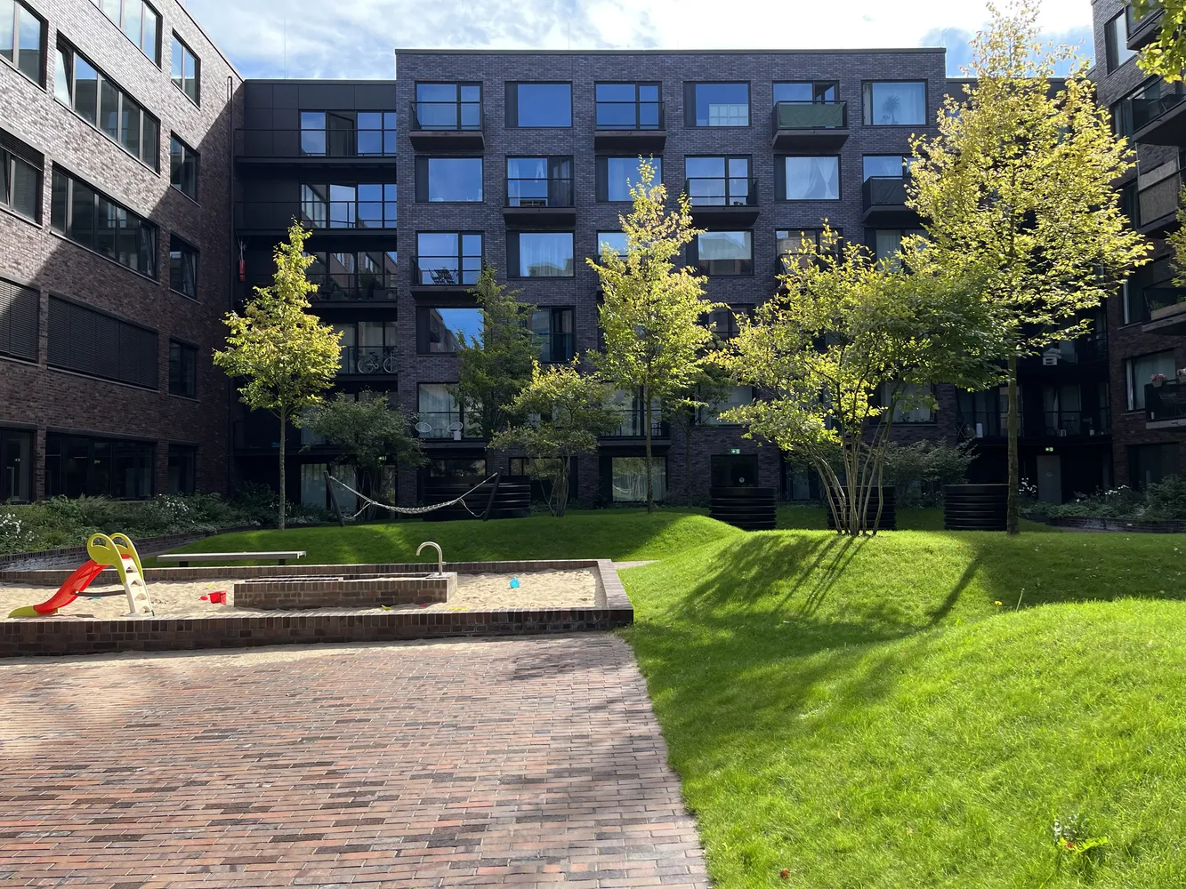 4 Zimmer Wohnung mit 108 m² in Berlin – Bild 2