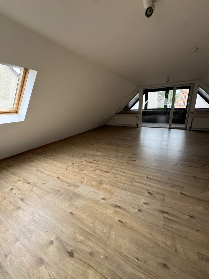4 Zimmer Wohnung mit 125 m² in Pulheim – Bild 2