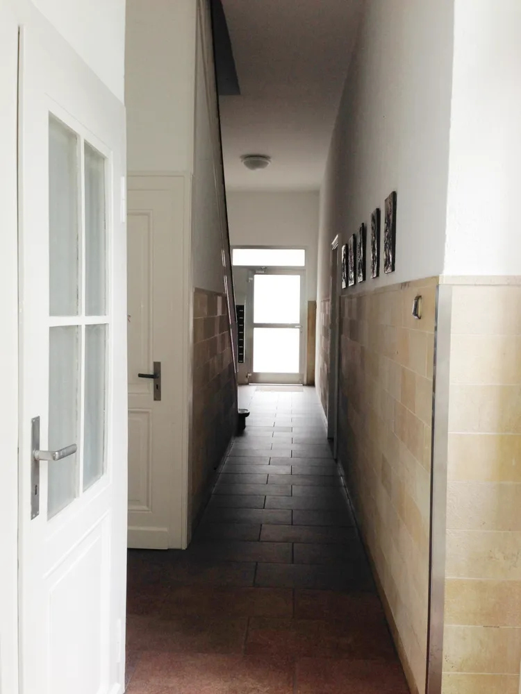 2 Zimmer Wohnung mit 38 m² in Krefeld – Bild 2
