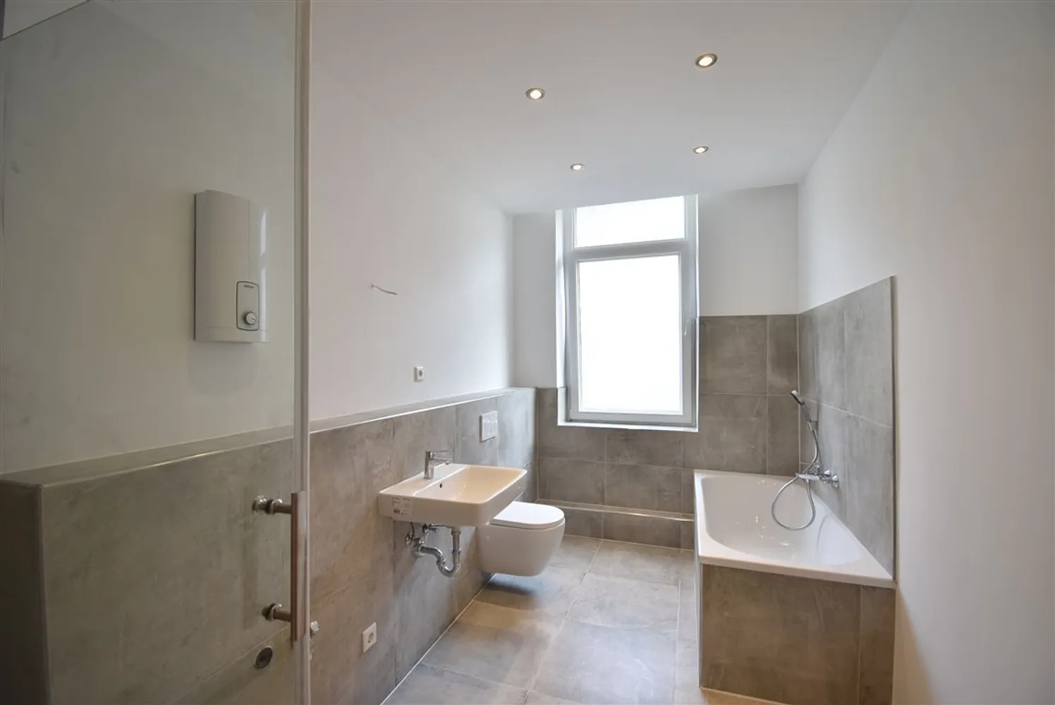 2 Zimmer Wohnung mit 81 m² in Krefeld – Bild 1