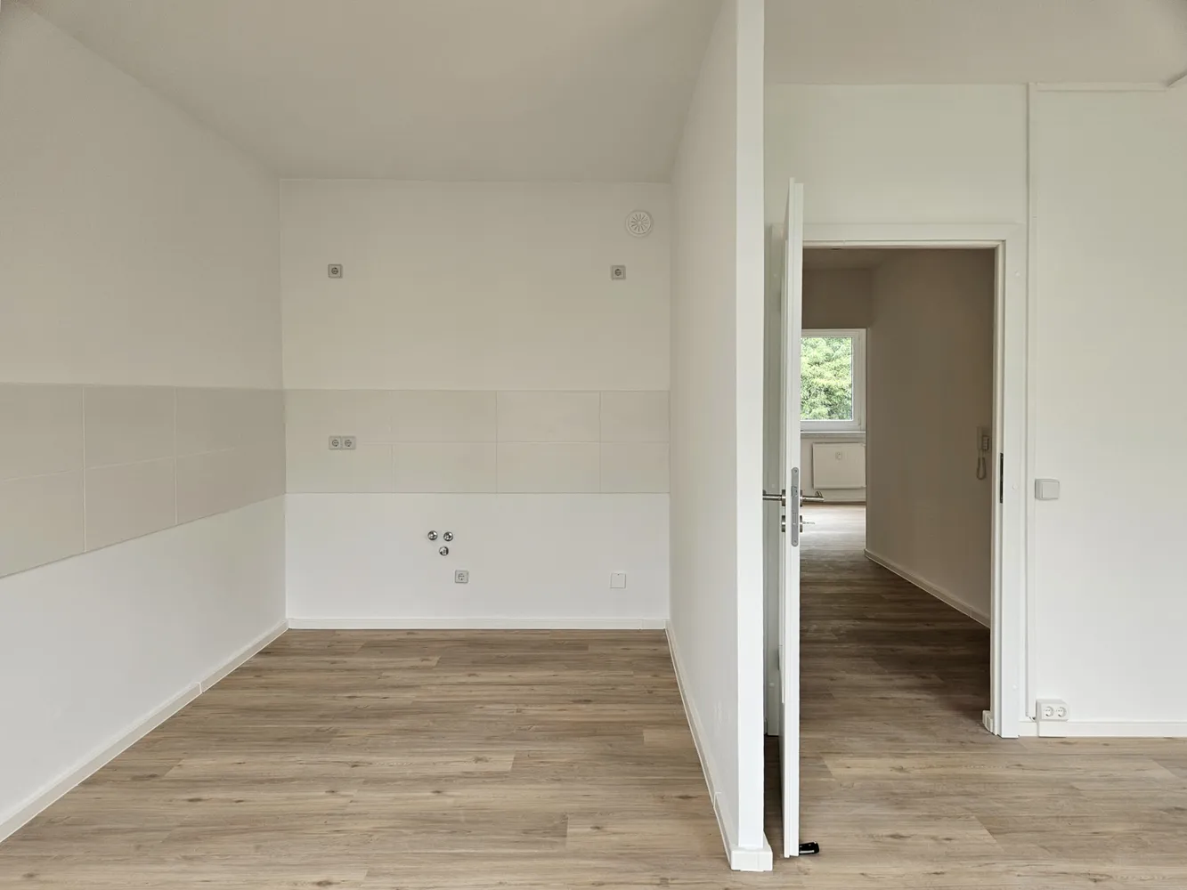 6 Zimmer Wohnung mit 112 m² in Halle (Saale) – Bild 9