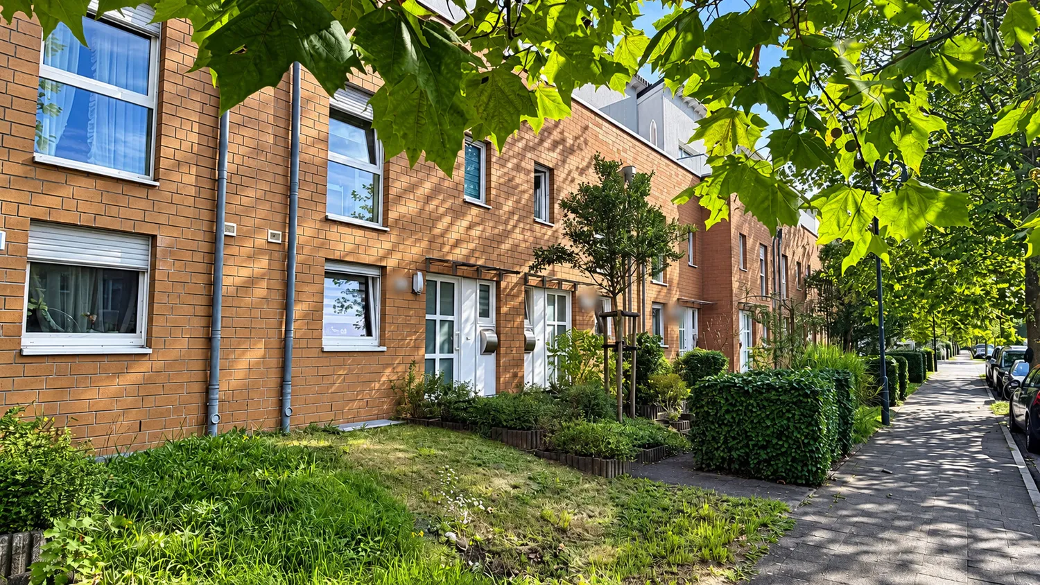 6 Zimmer Haus mit 145 m² in Düsseldorf – Bild 1