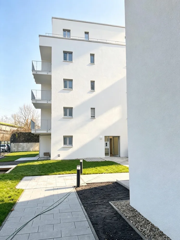 1 room apartment with 27 m² in Berlin – Photo 10