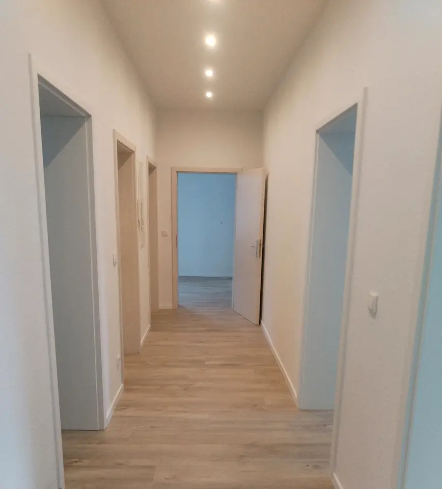 4 Zimmer Wohnung mit 98 m² in Zwickau – Bild 4