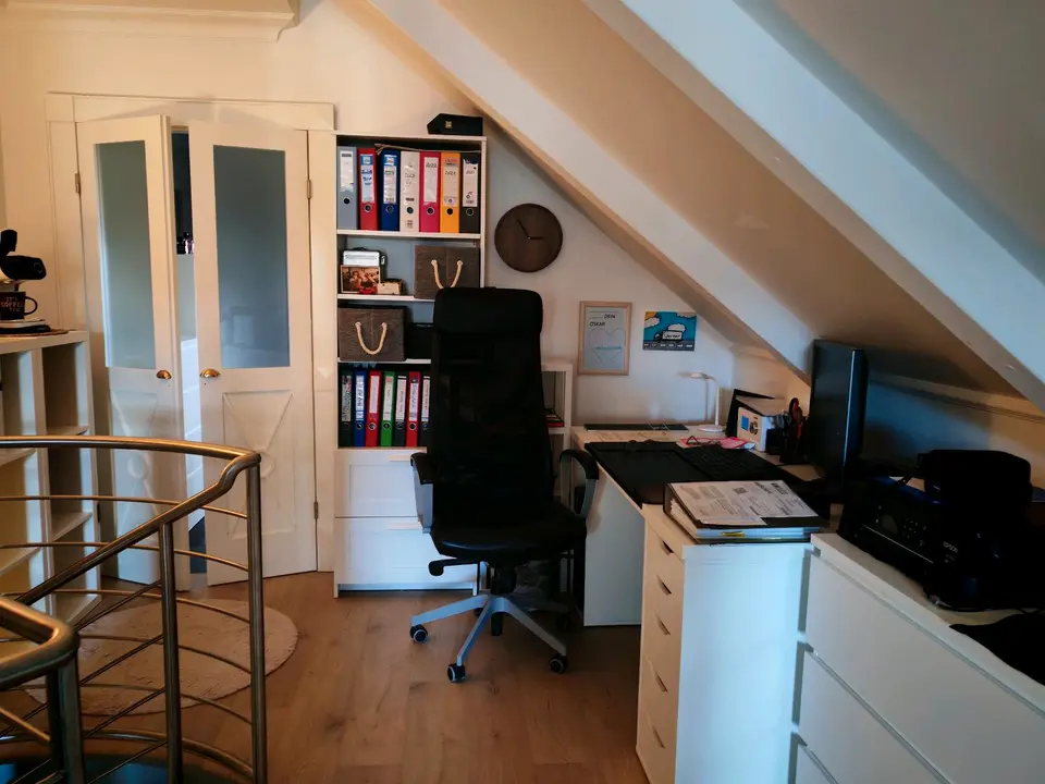2 Zimmer Wohnung mit 93 m² in Langenfeld – Bild 2