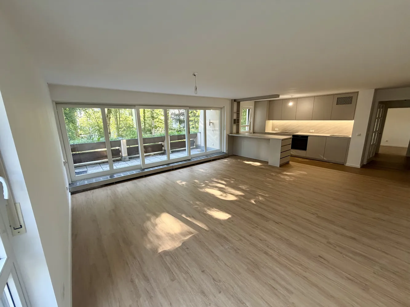 3 Zimmer Wohnung mit 90 m² in München – Bild 1