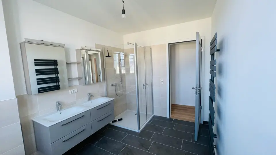 4 Zimmer Wohnung mit 120 m² in Greiz – Bild 5