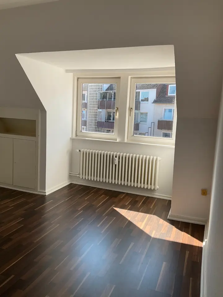 4 Zimmer Wohnung mit 76 m² in Hildesheim – Bild 1