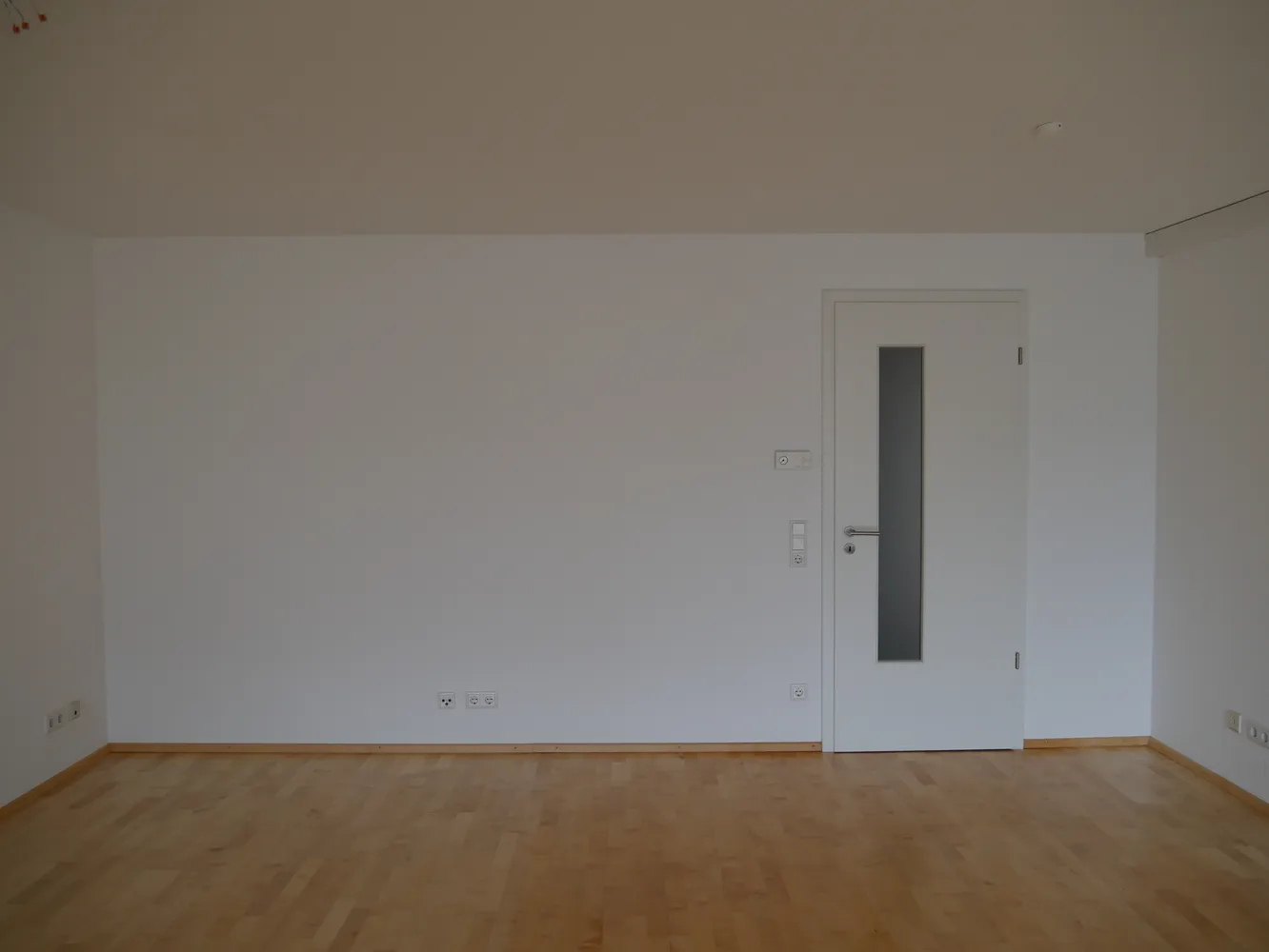 2 Zimmer Wohnung mit 70 m² in Karlsruhe – Bild 2