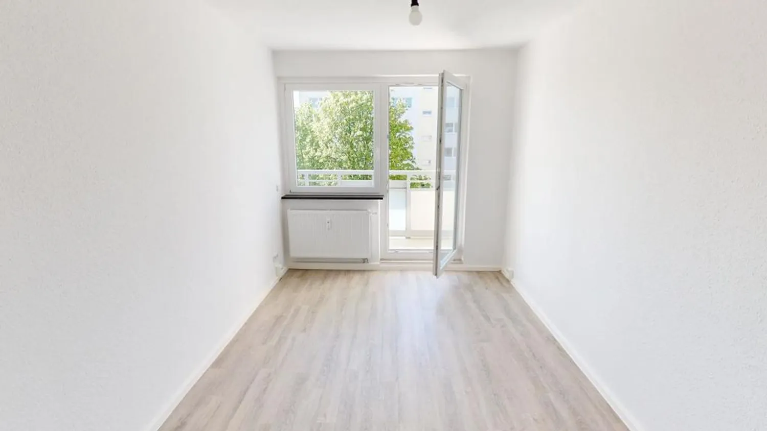 7 Zimmer Wohnung mit 135 m² in Chemnitz – Bild 3
