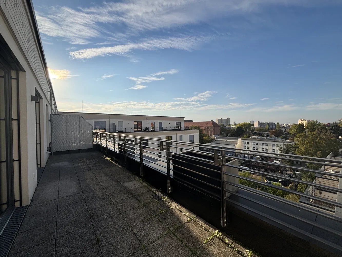 2 room apartment with 80 m² in Berlin – Photo 4