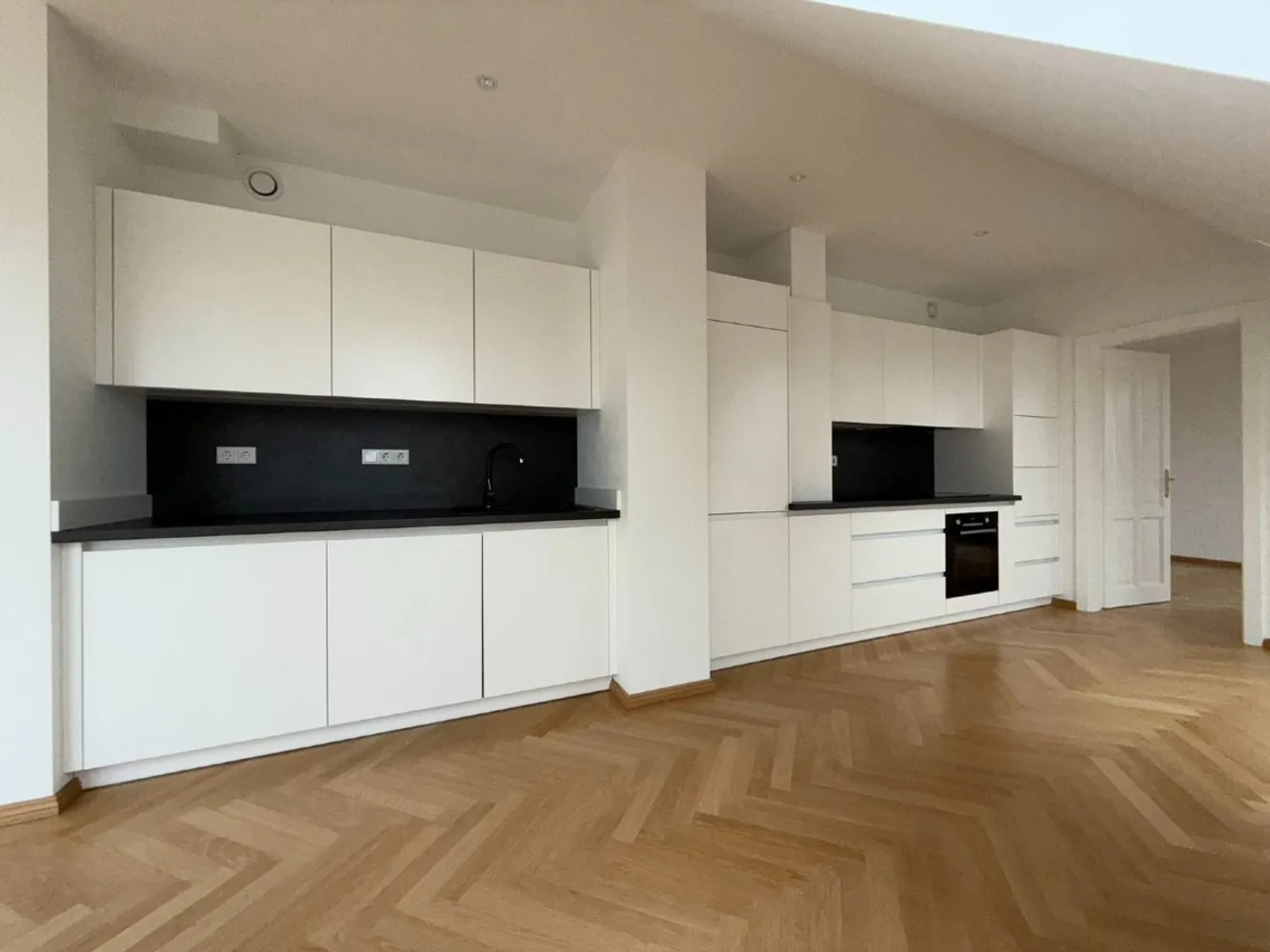 5 Zimmer Wohnung mit 151 m² in München – Bild 6
