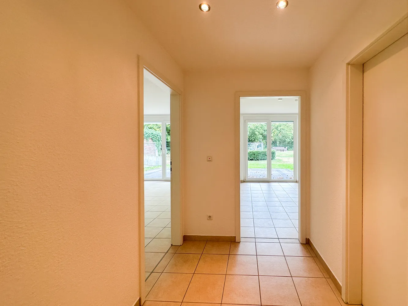 2 Zimmer Wohnung mit 71 m² in Düsseldorf – Bild 7