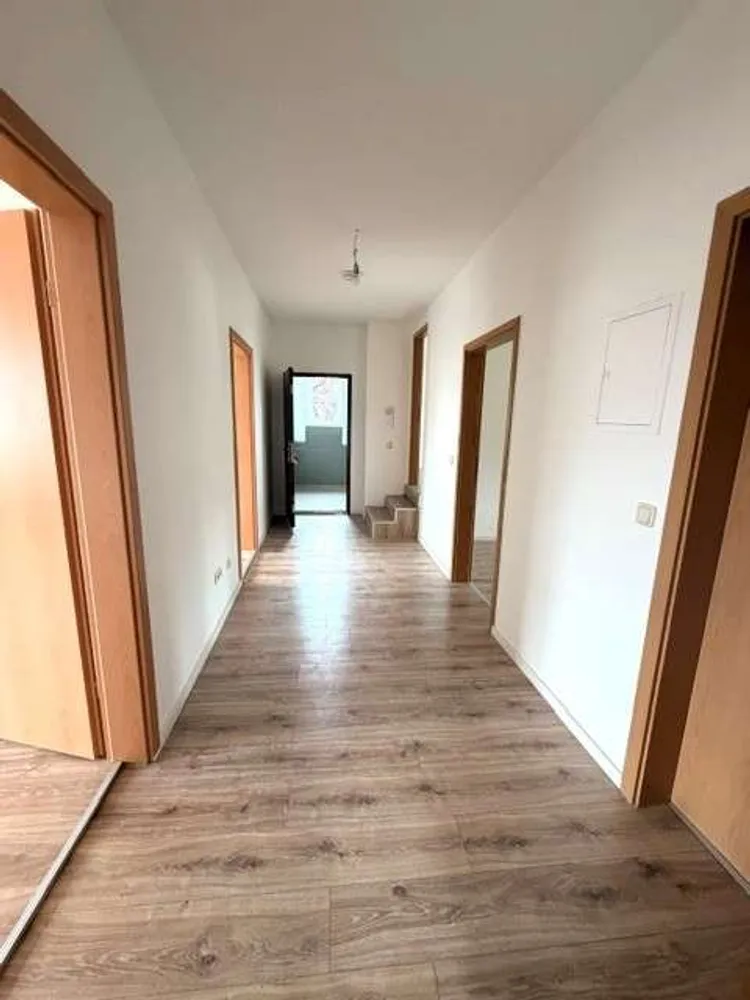 4 Zimmer Wohnung mit 94 m² in Plauen – Bild 4