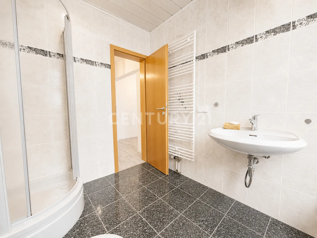 4 Zimmer Wohnung mit 75 m² in Essen – Bild 2