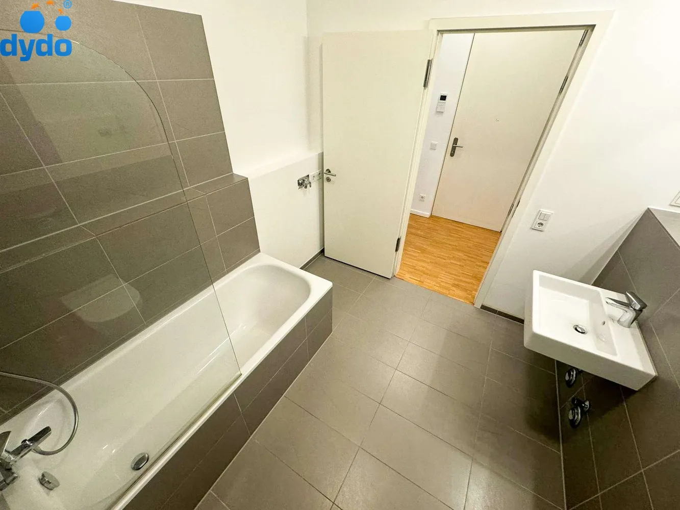 2 Zimmer Wohnung mit 67 m² in Berlin – Bild 5