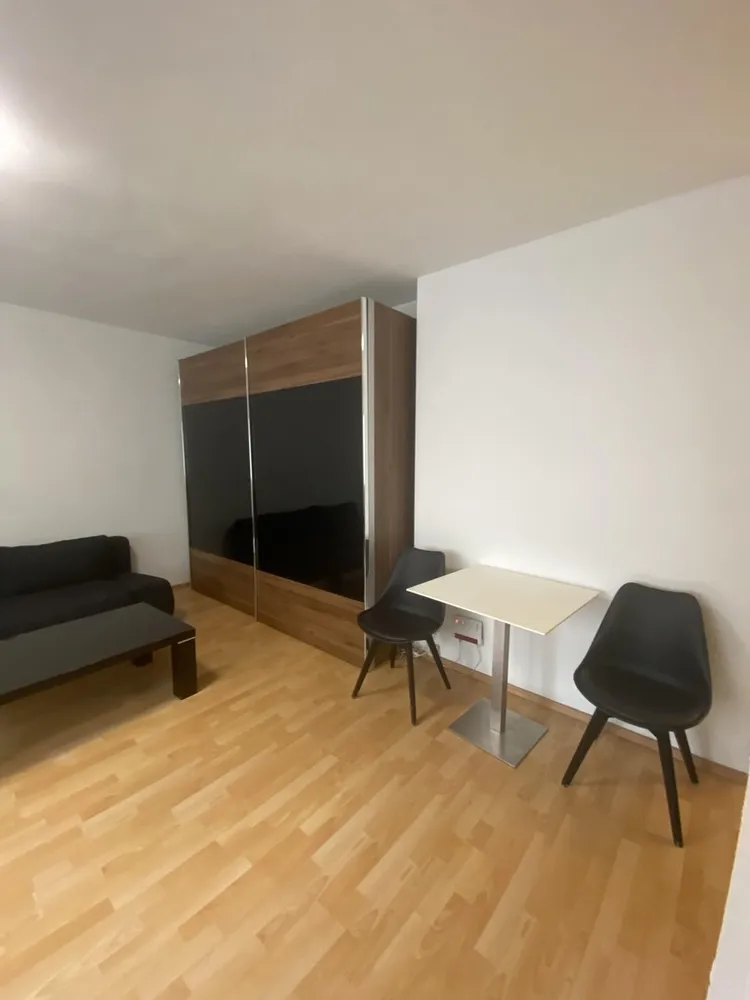 2 Zimmer Wohnung mit 50 m² in Köln – Bild 9