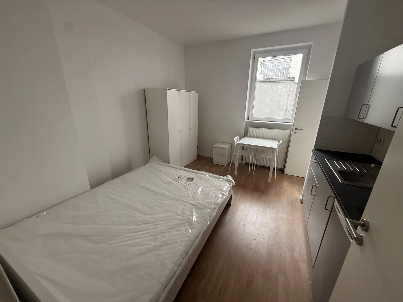 1 Zimmer Wohnung mit 30 m² in Frankfurt am Main – Bild 6